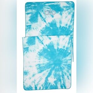ALO Yoga Grounded Tie-Dye No Slip Mat Towel Bright Aqua 188 x 66 Cm NEW